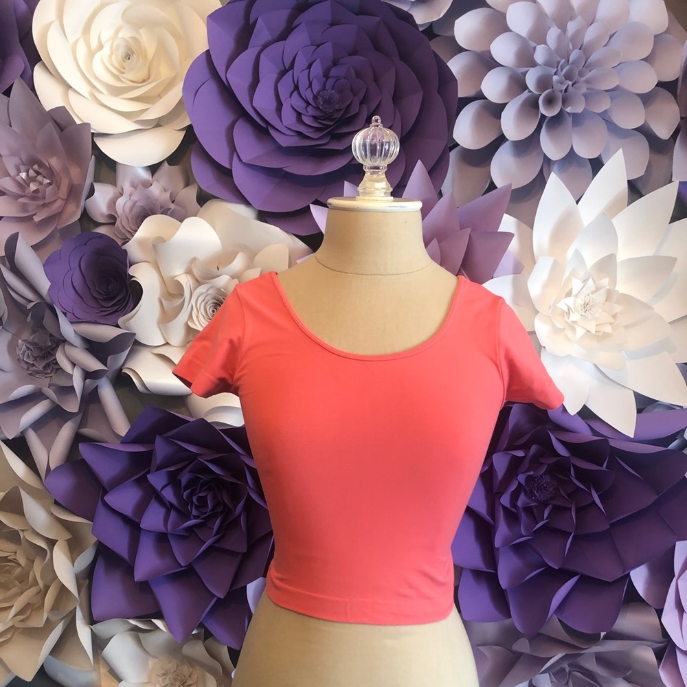 Peachy pink crop top